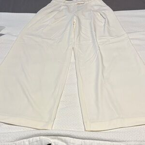 Jaqueline  Wide-Leg pleated Cream Pants small